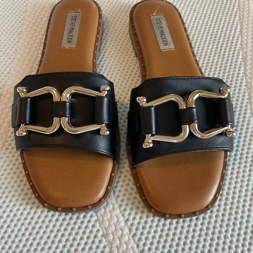 STEVE MADDEN Black Slide Sandals with Gold Buckle - Picture 3 of 4